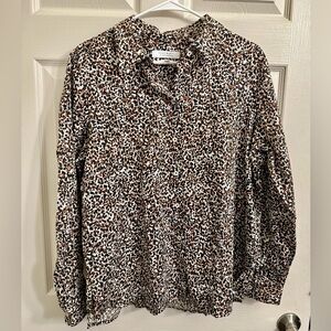 Foxcroft Women’s Brown and White Leopard Print Button-Down Shirt